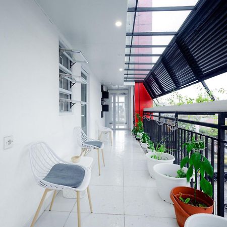 Urbanview Hotel Kota Tua จาการ์ตา ภายนอก รูปภาพ